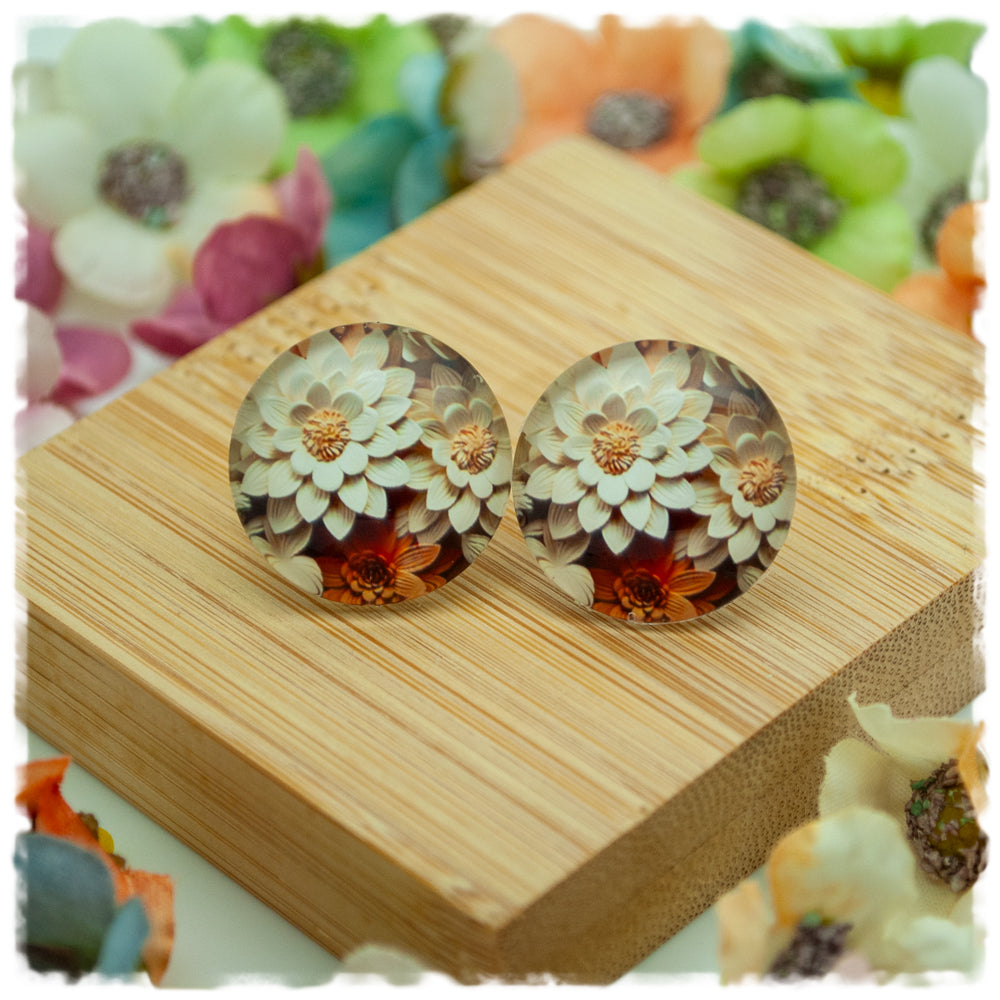 Ohrringe in 20 mm mit braunen und beigen Blüten