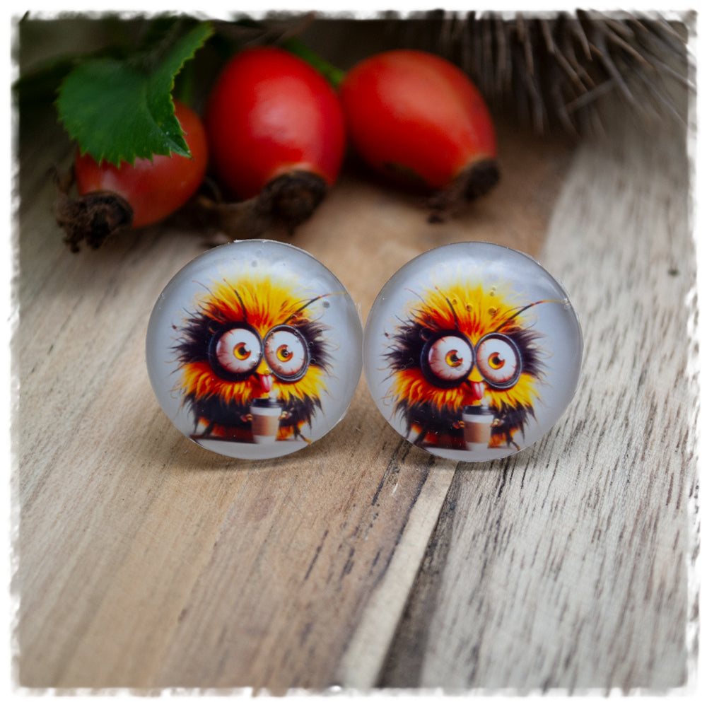 Ohrringe grau mit plüschiger Hummel