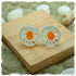 Ohrringe in 20 mm weiß mit orangem Klecks