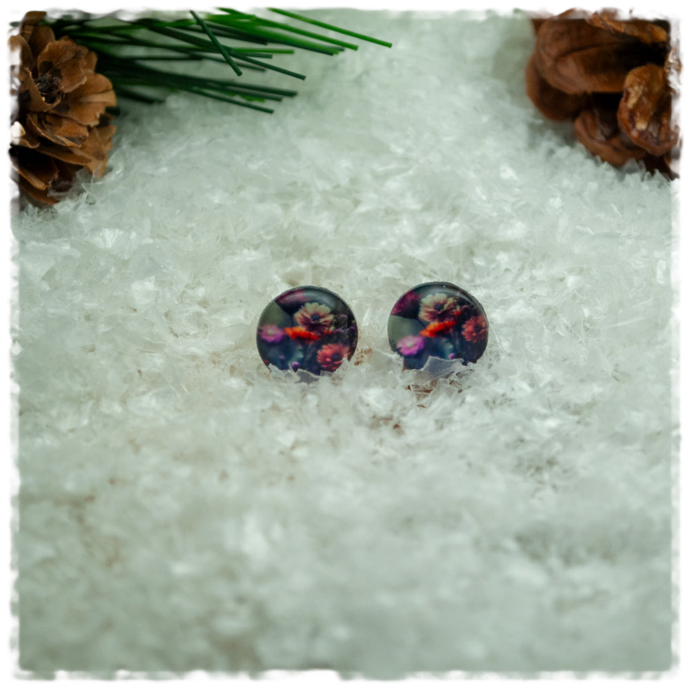 Ohrringe in 10 mm dunkelgrau mit pinken Blumen