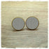 Lederohrringe grau mit Fassung in bronze