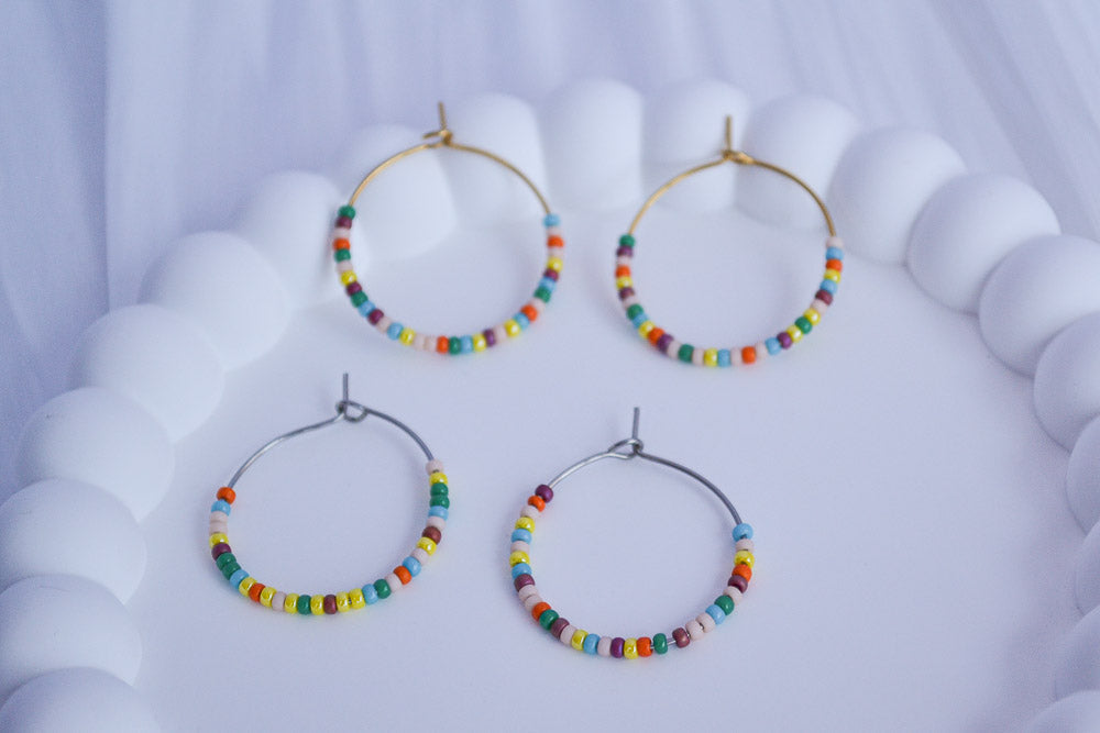 Creolen mit Perlen - Regenbogen Boho