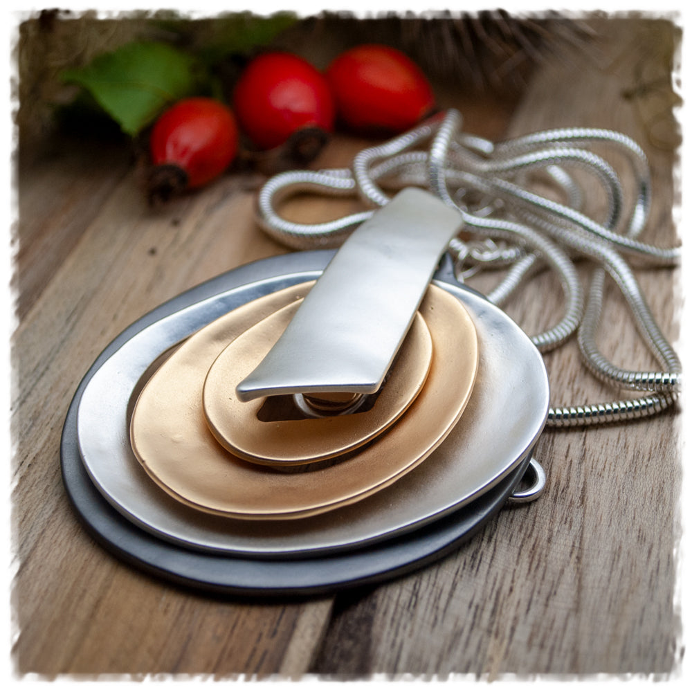 Kette silbern und golden
