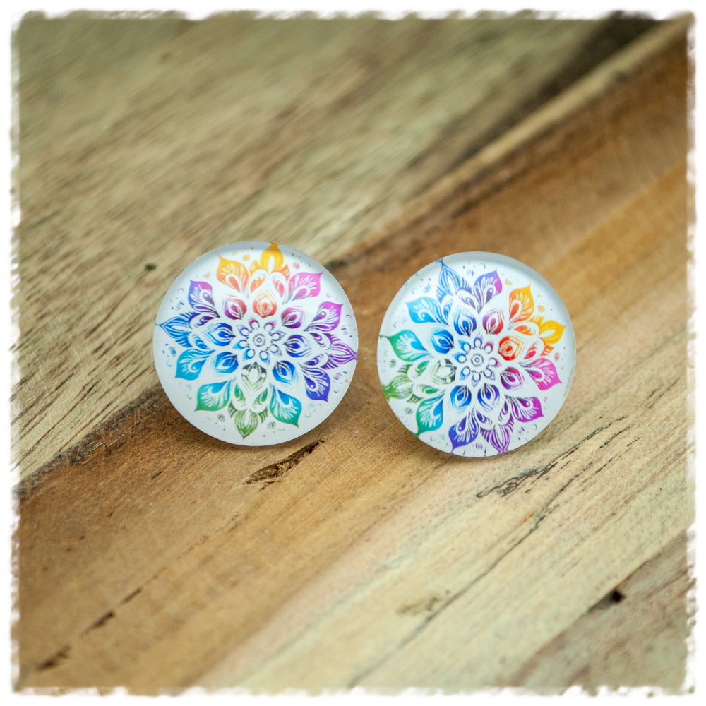 Ohrringe in 20 mm weiß mit buntem Mandala