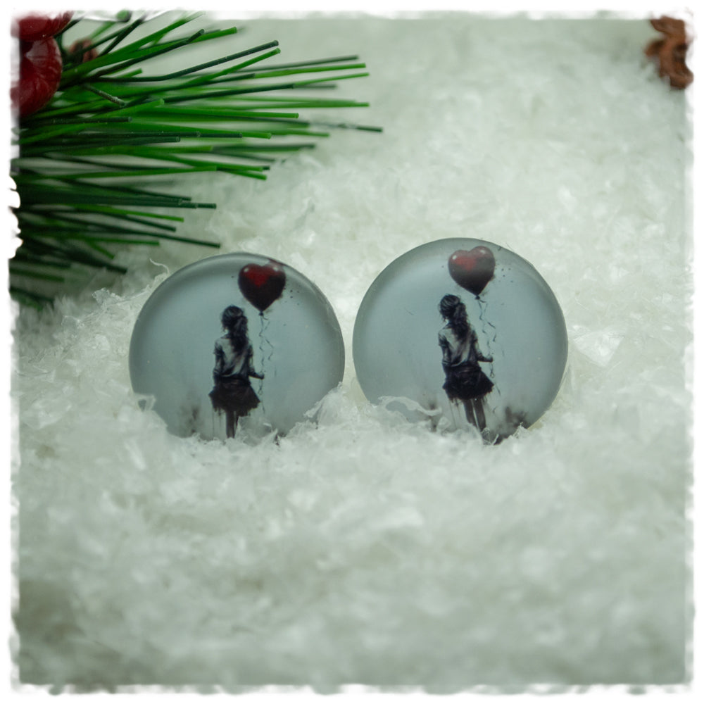 Ohrringe in 20 mm grau mit Mädchen und Herzluftballon