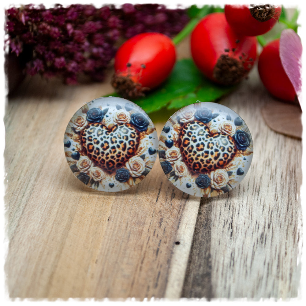 Ohrringe Leoprintherz mit beigen und schwarzen Blüten