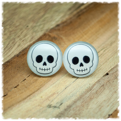 Ohrringe grau mit Totenkopf