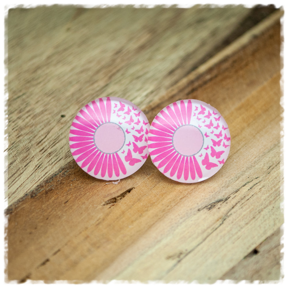 Ohrringe in 20 mm weiß mit pinker Blüte und Schmetterlingen