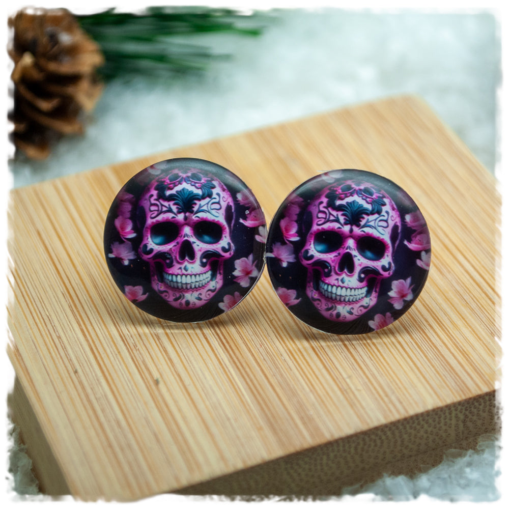 Ohrringe in 20 mm schwarz mit Totenkopf und rosa Blüten