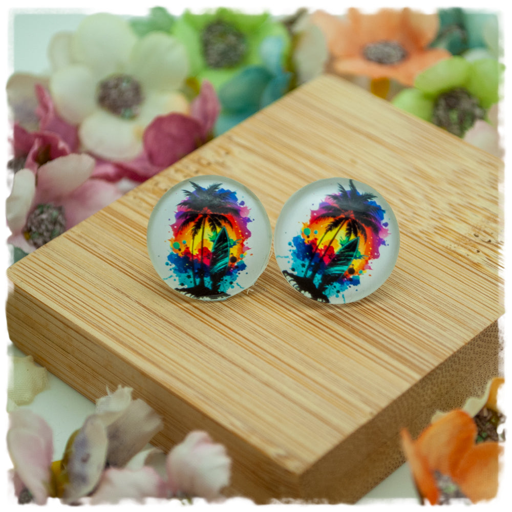 Ohrringe in 18 mm weiß mit Palme und Surfbrett