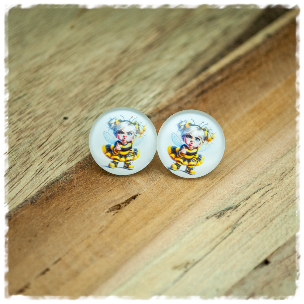 Ohrringe in 16 mm weiß mit Bienenmädchen mit Chirurgenstahl