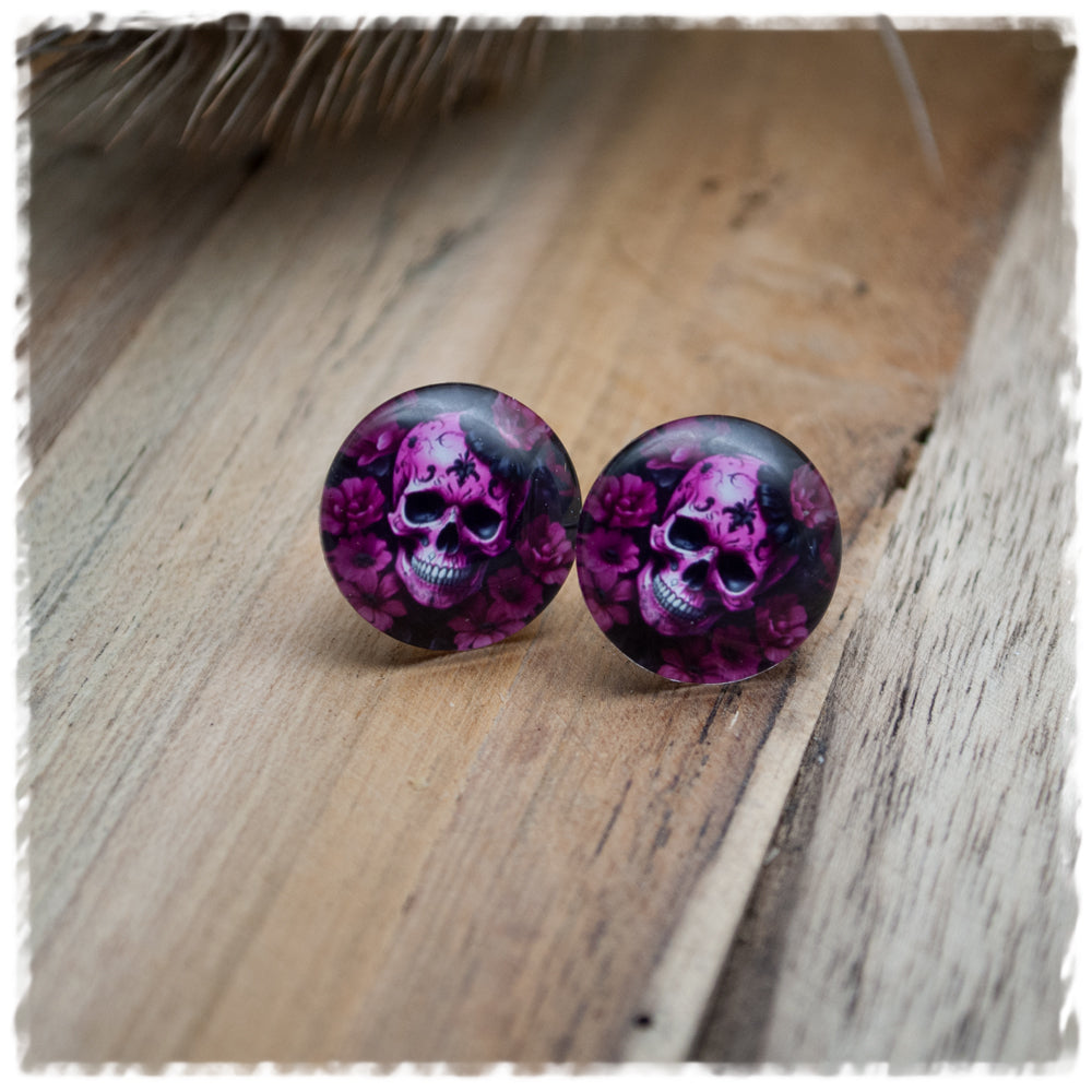 Ohrringe in 16 mm Totenkopf mit pinken Blüten