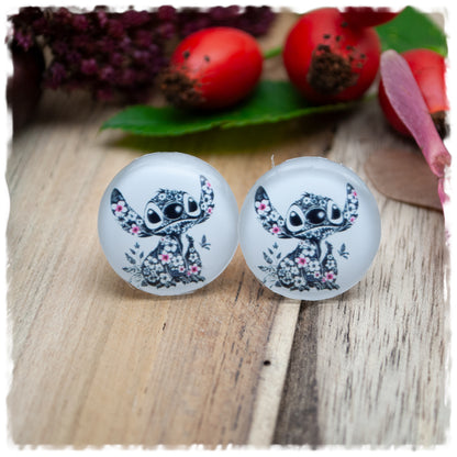 Ohrringe weiß mit Comicfigur und Blüten