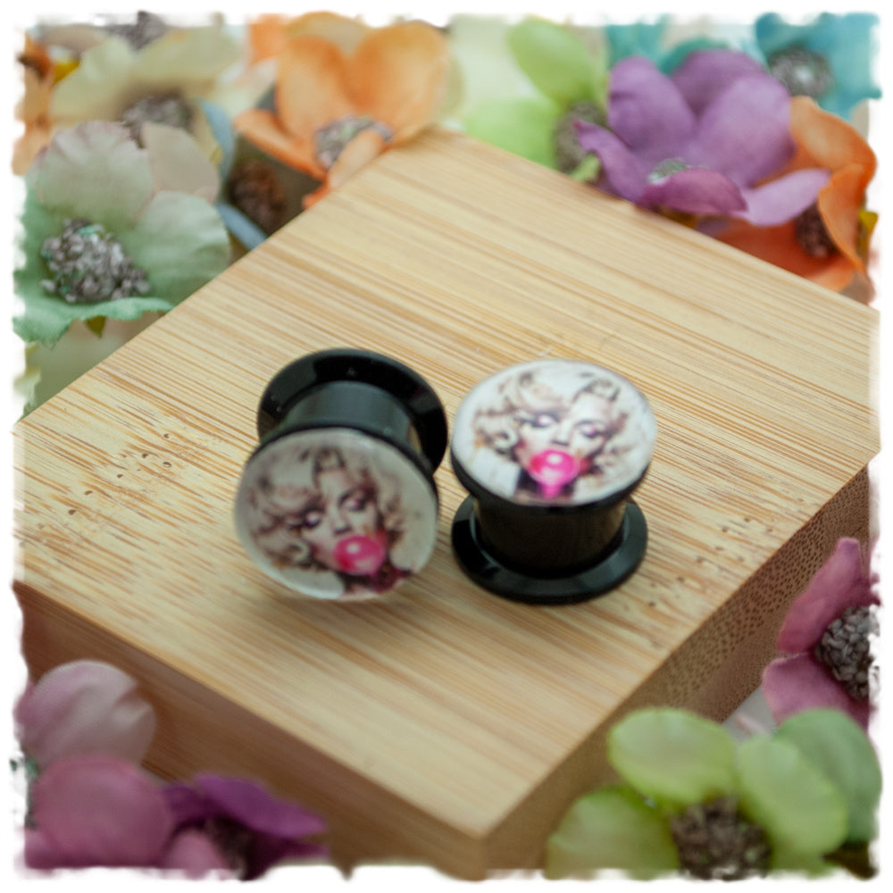Plugs 12 mm Mädchen mit pinkem Bubblegum