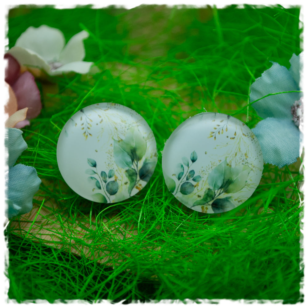 Ohrringe in 20 mm beige mit grünen Blättern