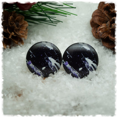 Ohrringe schwarz mit Flecken in weiß und lila