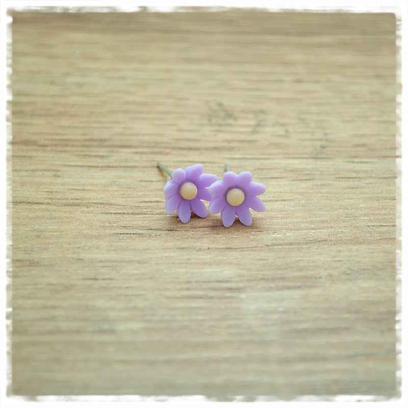 Ohrringe in 10 mm Blümchen in flieder