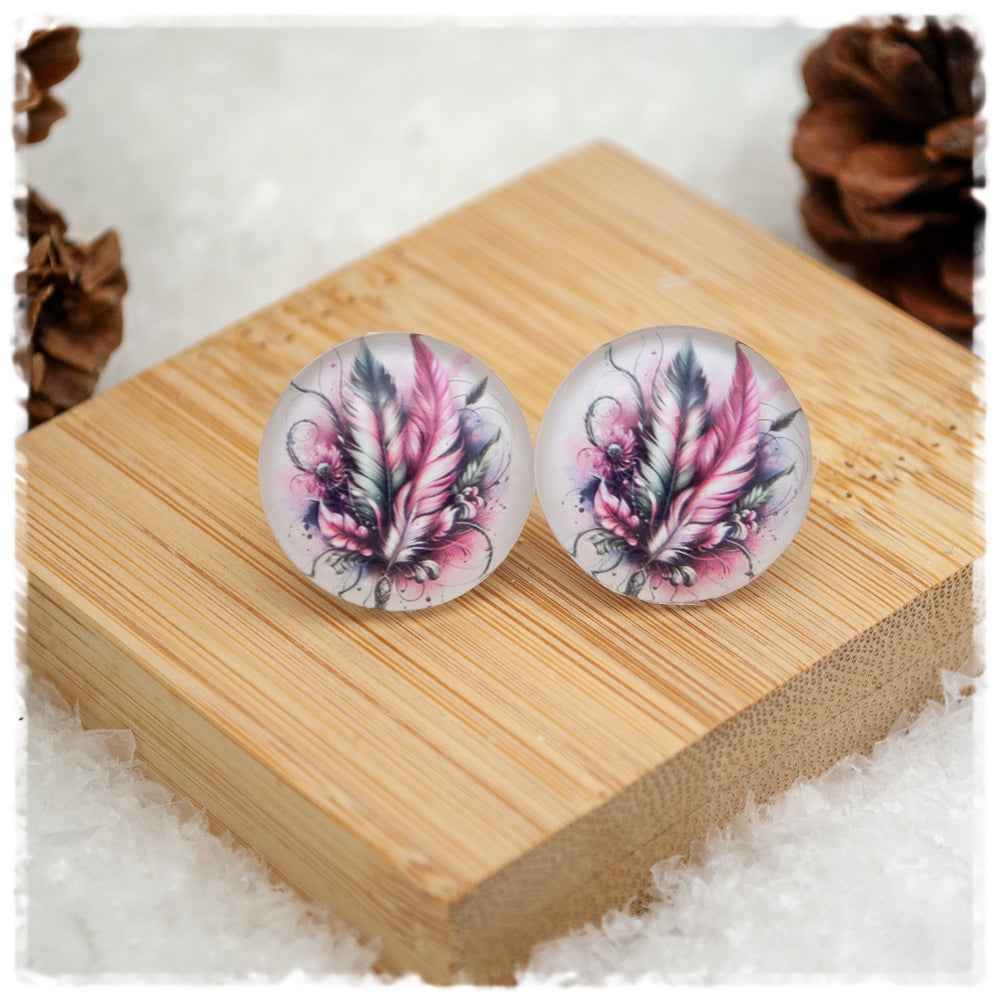 Ohrringe mit Federn in grau und rosa