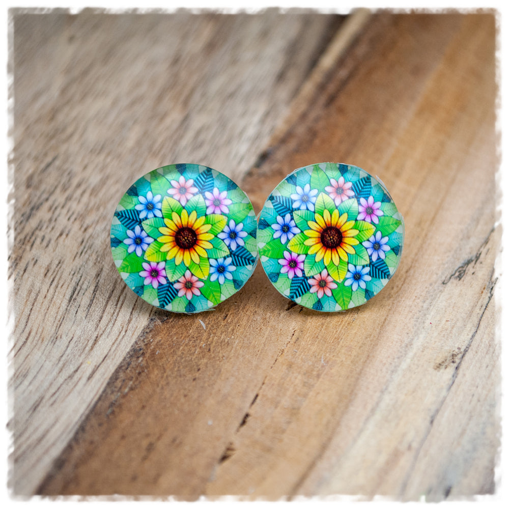 Ohrringe in 20 mm grün mit bunten Blüten