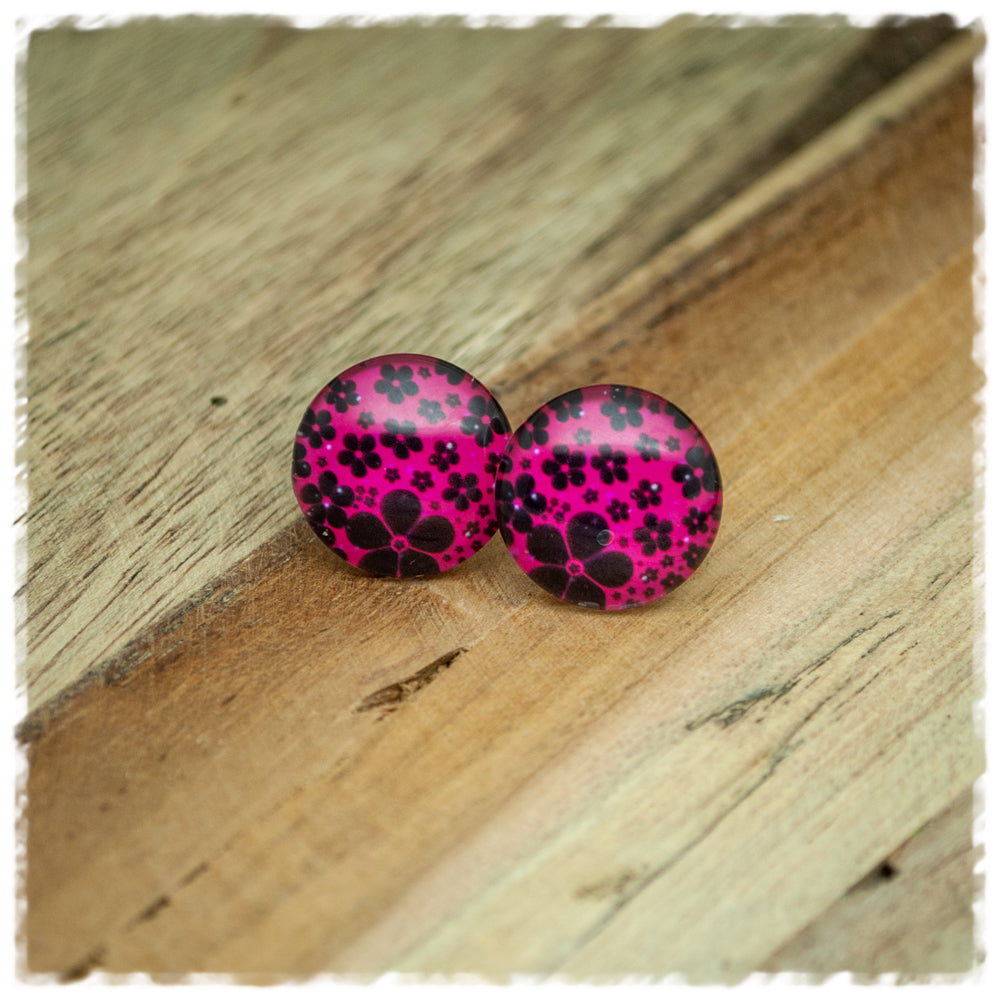 Ohrringe in 16 mm pink mit schwarzen Blüten
