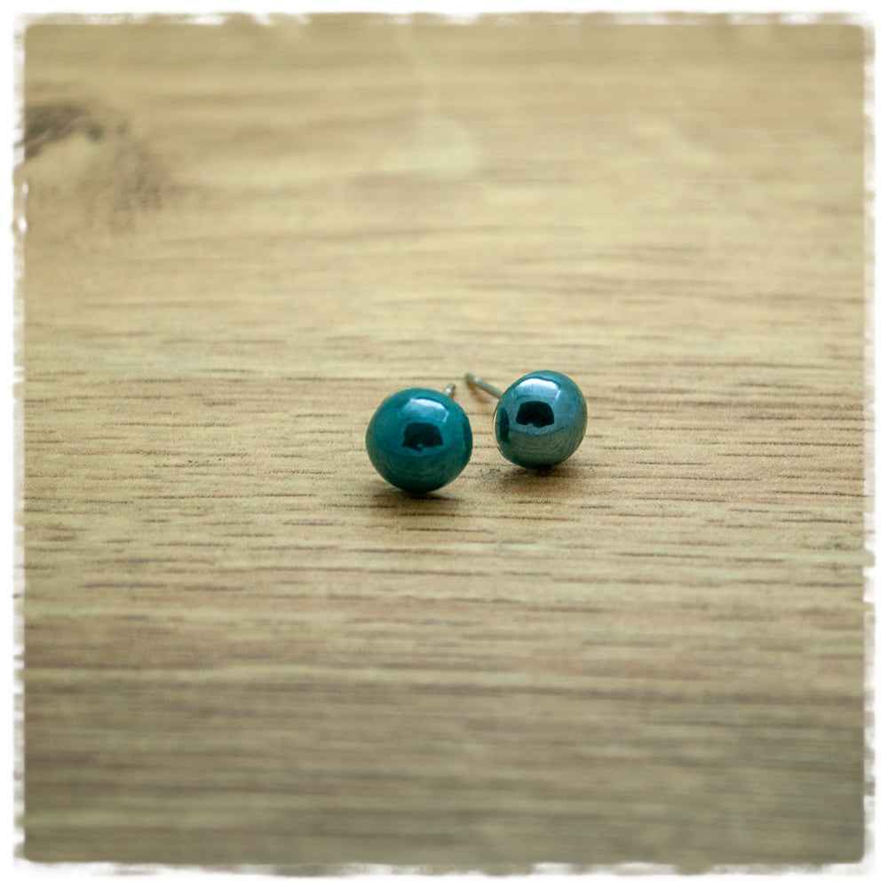 Ohrringe in 8 mm Stein dunkelgrün