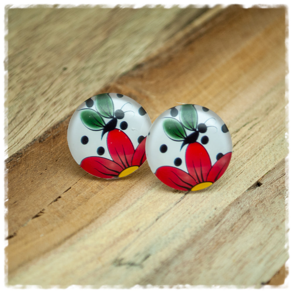Ohrringe weiß mit roter Blüte und Schmetterling