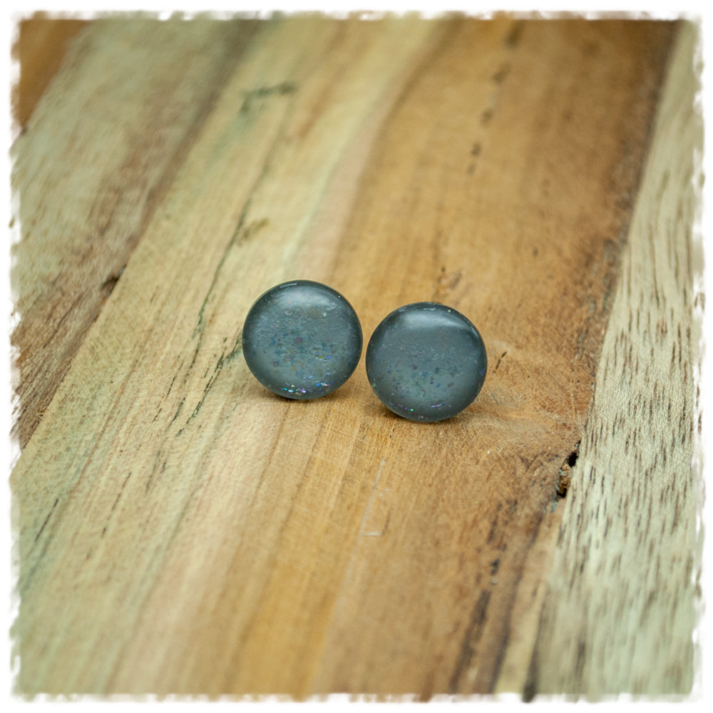 Ohrringe in 12 mm grau mit Glitter