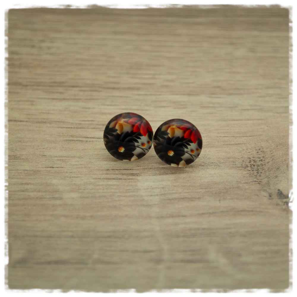 Ohrringe in 12 mm grau mit Blüten