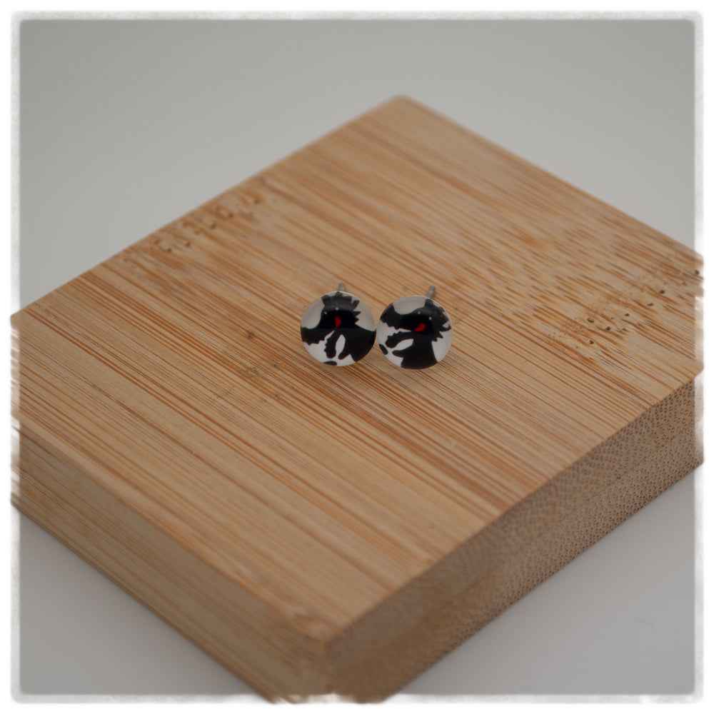Ohrringe in 8 mm mit Wolf
