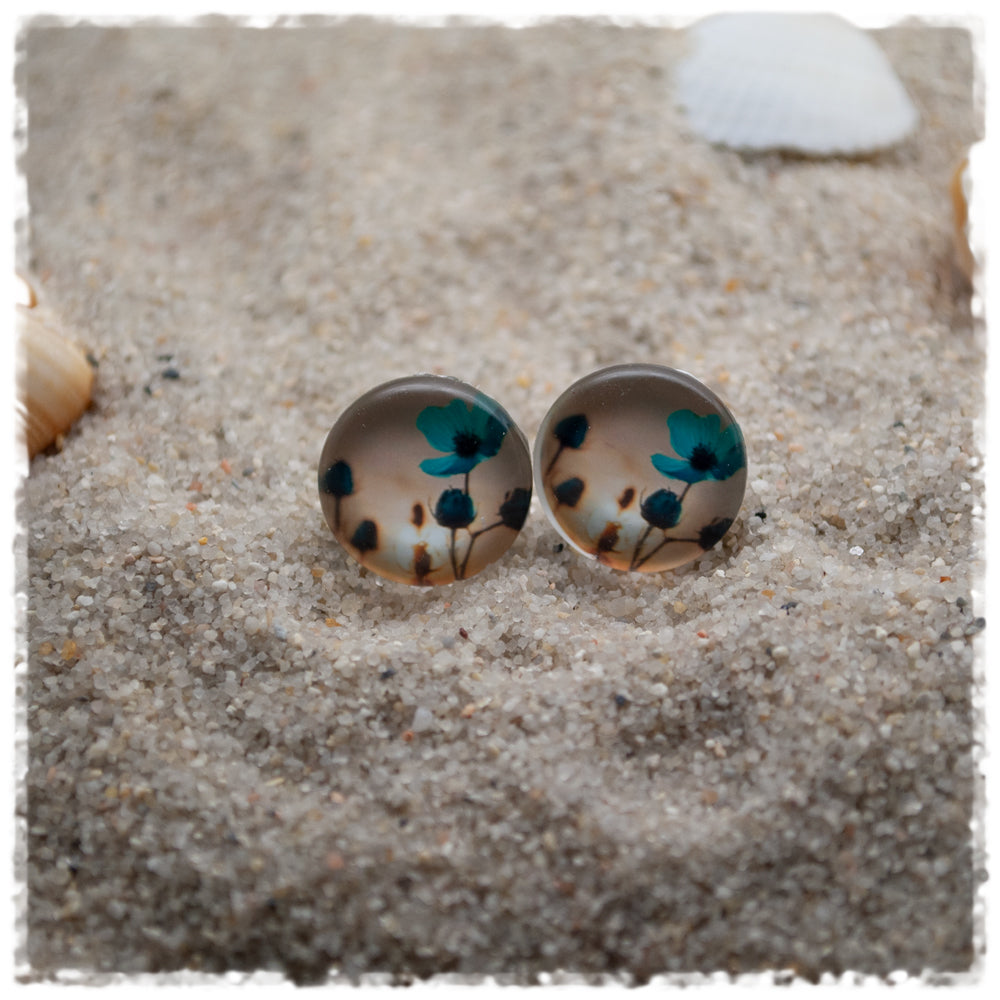Ohrringe in 14 mm beige mit türkiser Blume - Jackelina