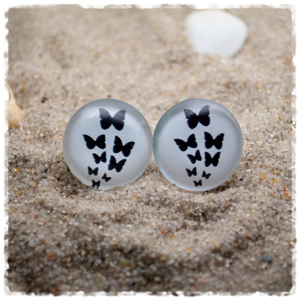 Ohrringe in 20 mm weiß mit sieben Schmetterlingen