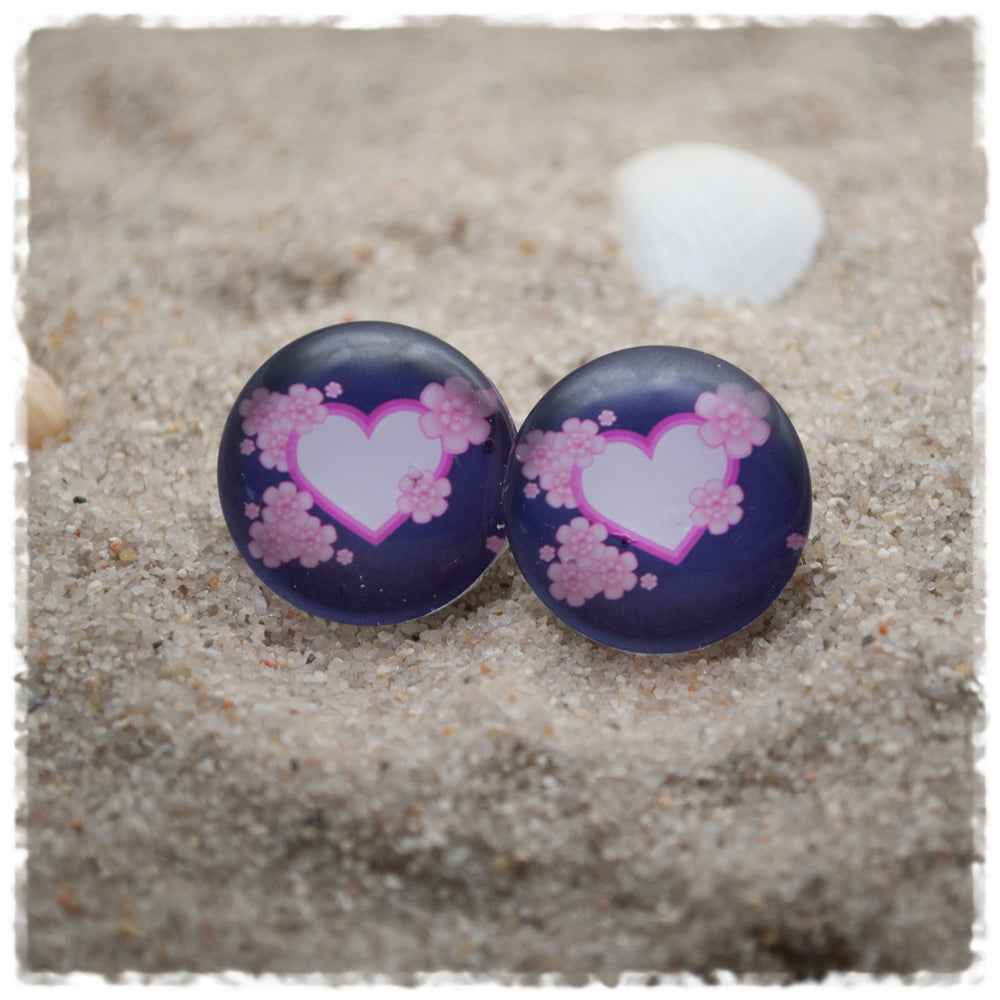 Ohrringe in 20 mm blaugrau mit rosa Herzen
