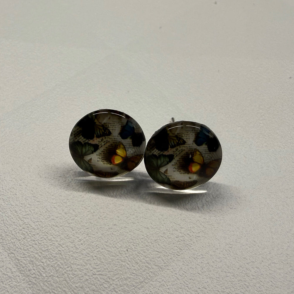Ohrringe in 12 mm beige mit bunten Schmetterlingen - Jackelina