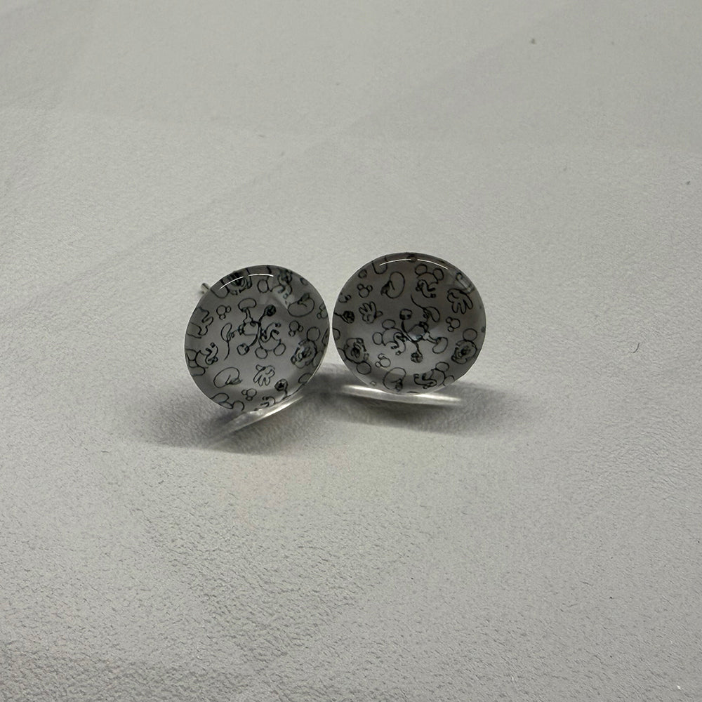 Ohrringe in 12 mm hellgrau mit Mäusen