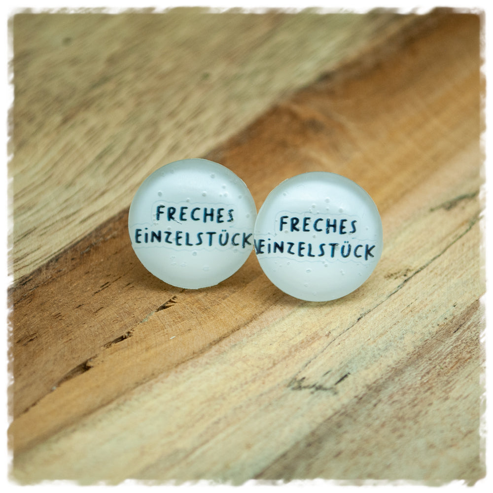 Ohrringe in 18 mm weiß mit Freches Einzelstück
