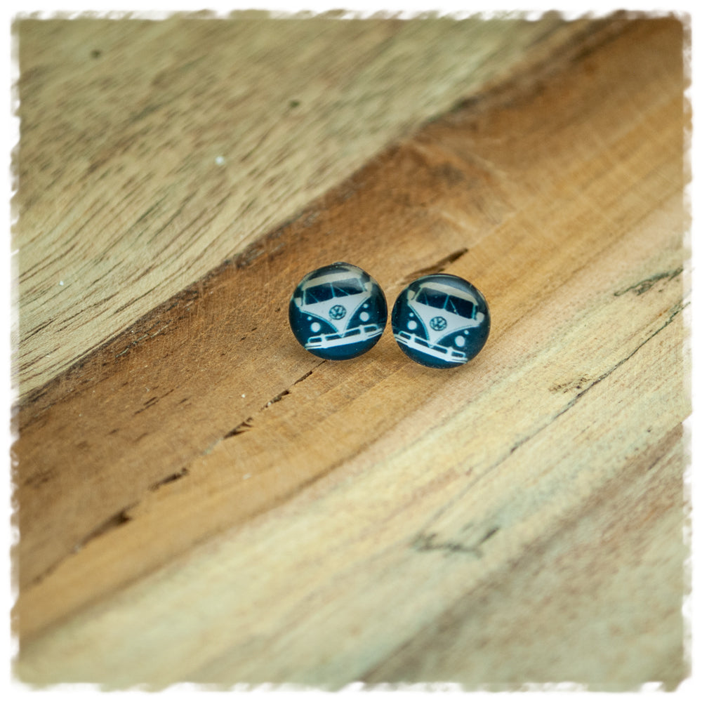 Ohrringe in 10 mm mit blau weißem VW-Bus