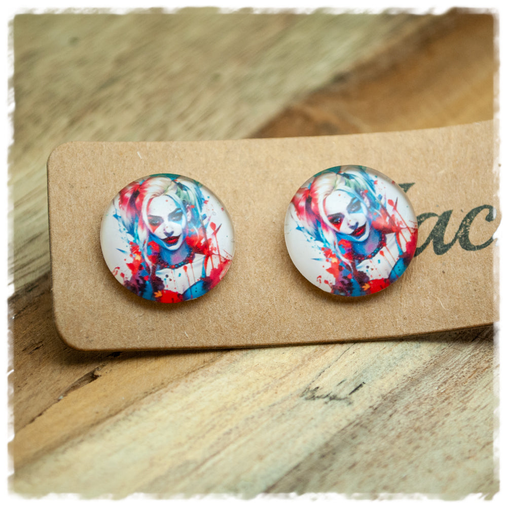 Ohrringe in 18 mm mit Harley Quinn und Farbspritzern