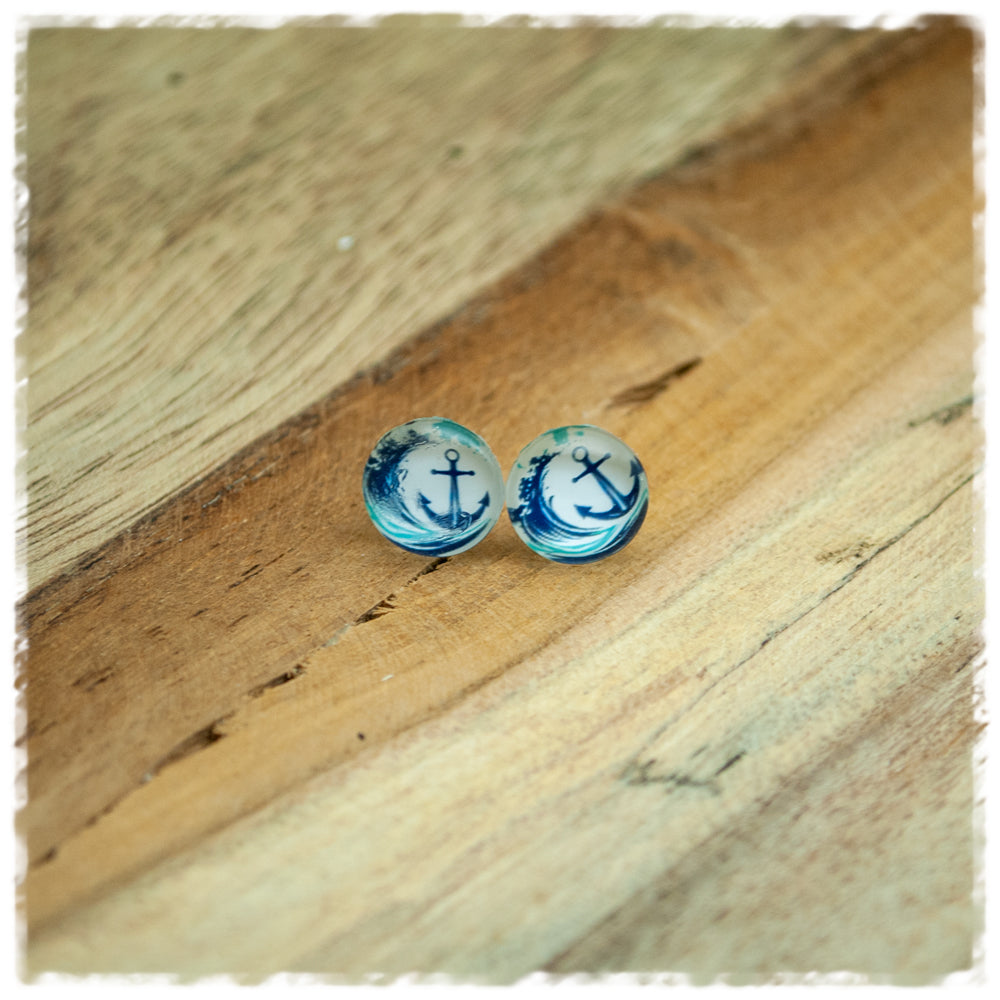 Ohrringe in 10 mm mit Anker und türkisblauer Welle