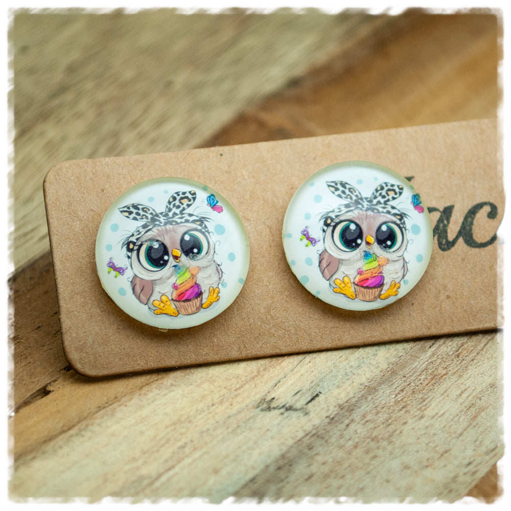 Ohrringe in 20 mm mit Eule und buntem Cupcake