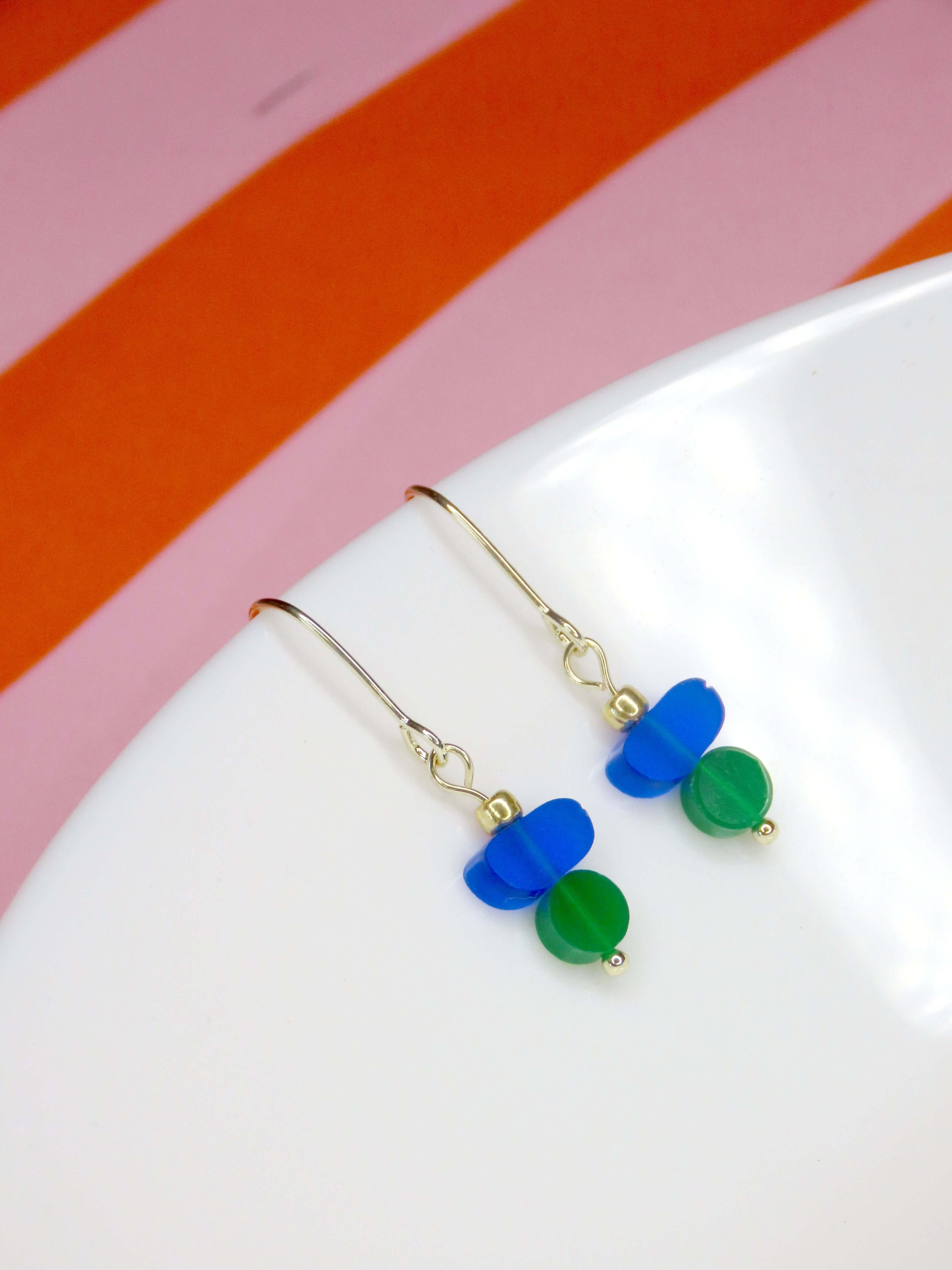 Color Treats Ohrringe blau grün mit gold filled Elementen