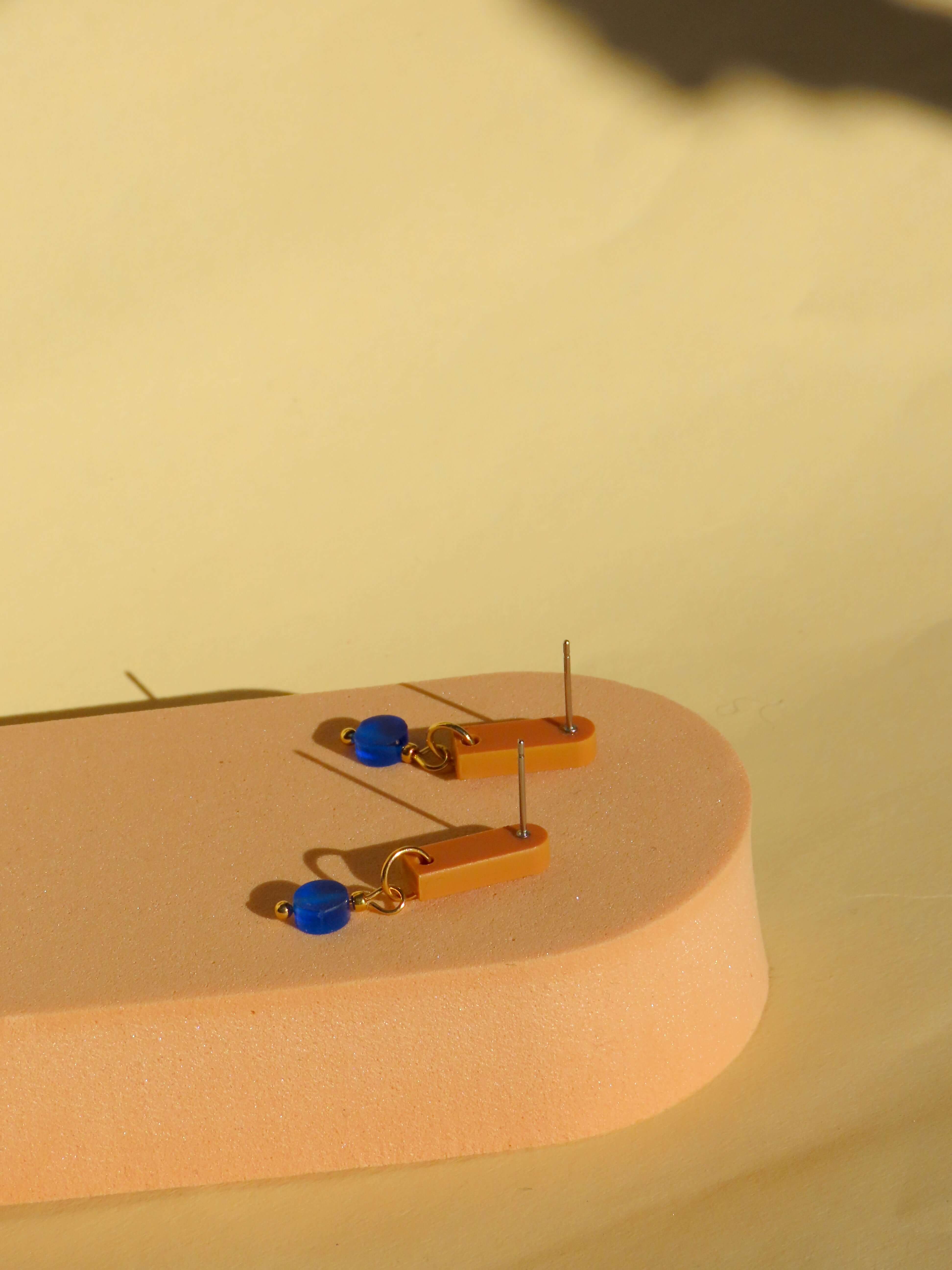 Terrecotta und Blau Paula Ohrringe