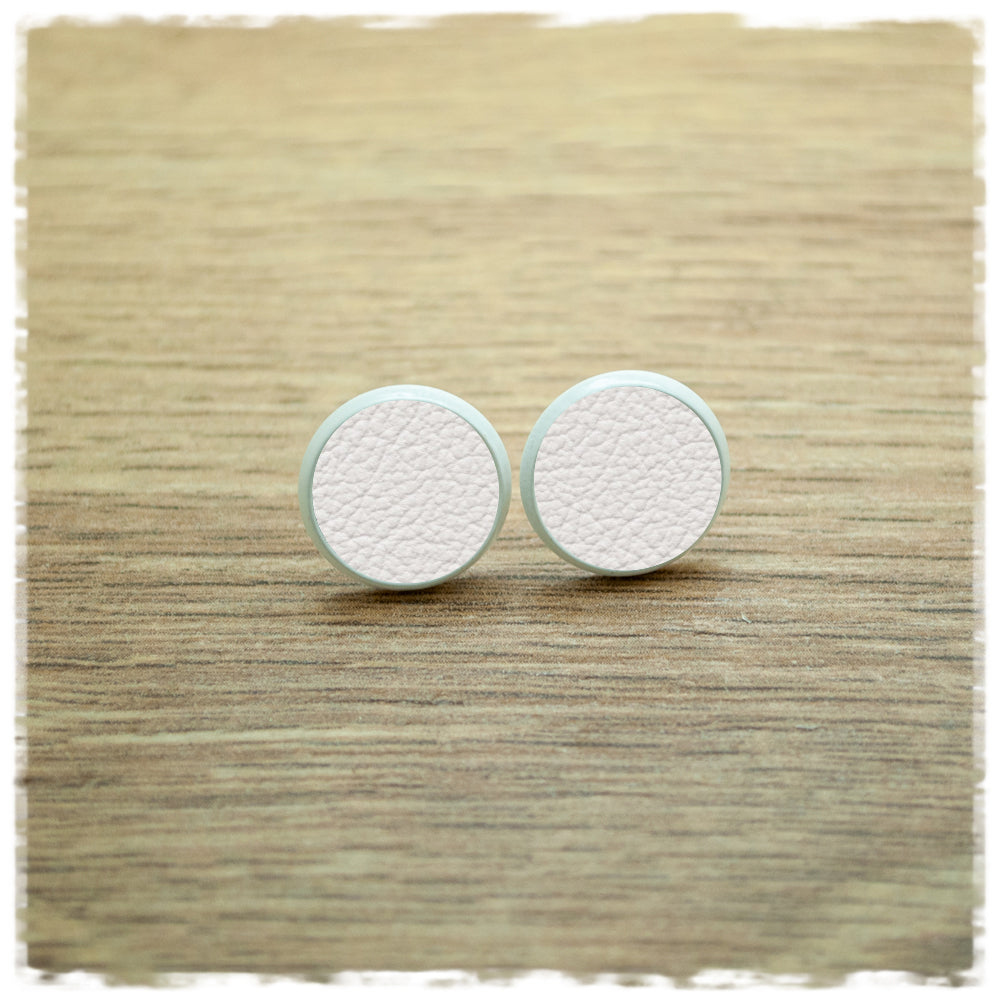 Lederohrringe 14mm weiß mit Fassung in weiß